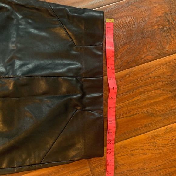 🌻2/$50🌻 Kendra faux leather mini skirt - Picture 9 of 10